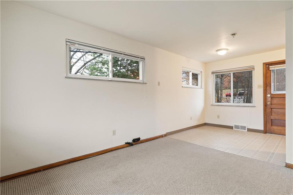 718 West Ingomar Road, Unit 2 Pittsburgh, PA 15237 - Photo 6 of 10 an empty room with windows