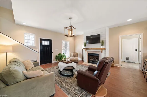 $400,000 | 6309 Us Highway, Summerfield, NC 27358