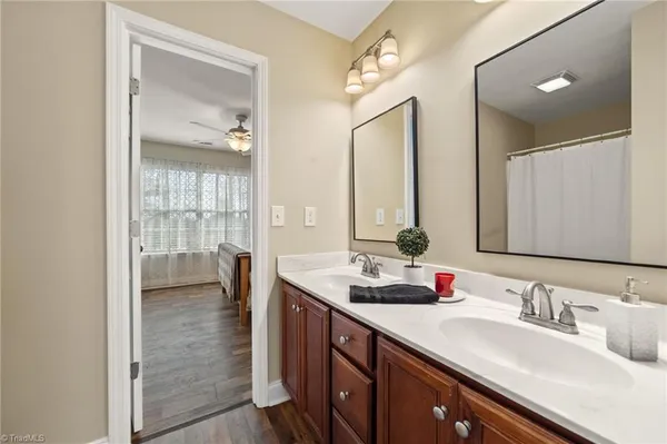 $400,000 | 6309 Us Highway, Summerfield, NC 27358