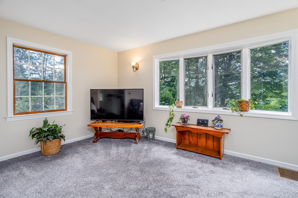 40 Town Farm Road Orange, MA 01364 - Photo 8 of 41 Gallery Image 8