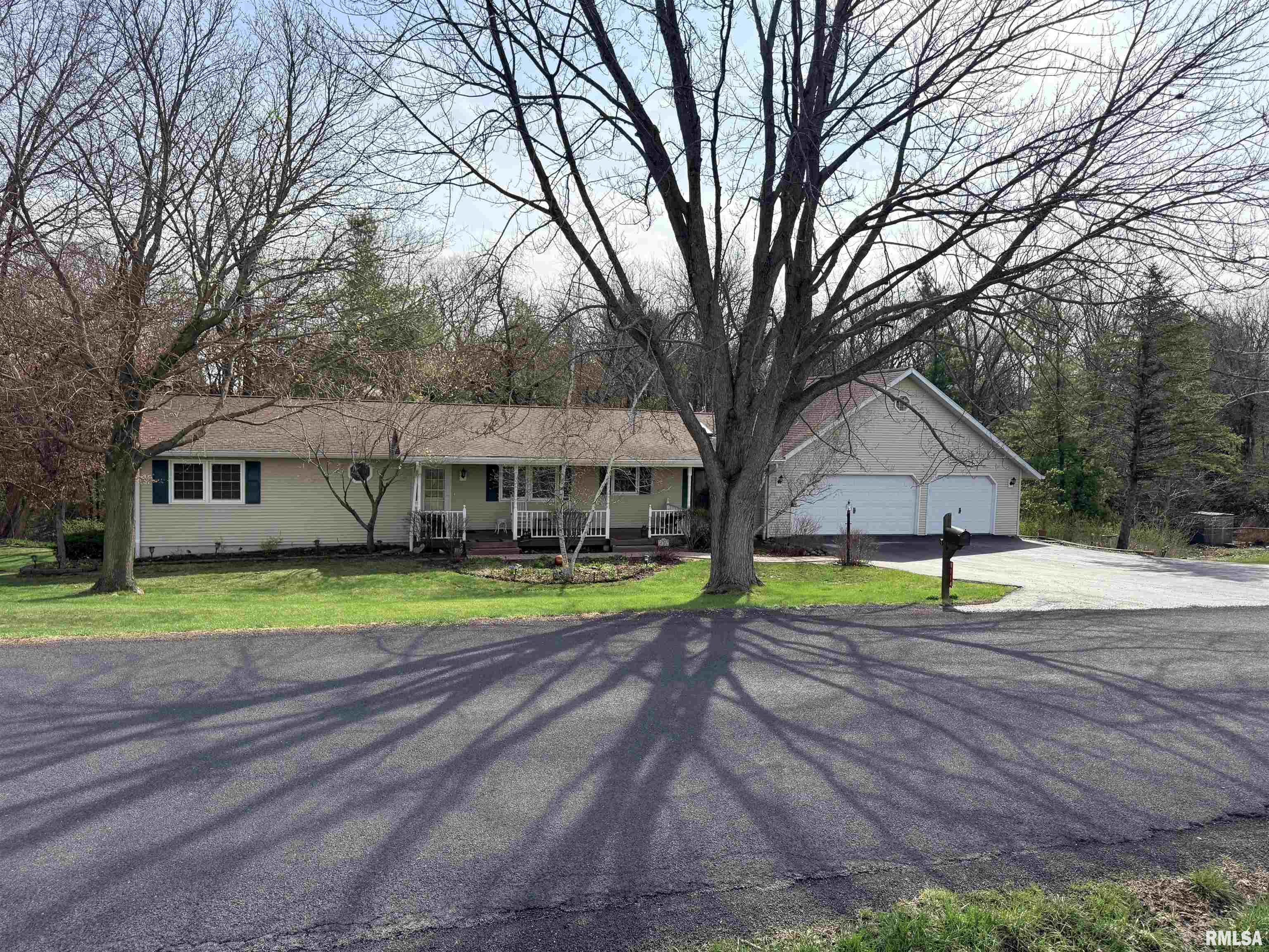 8114 North Ford Road Edwards, IL 61528 - Photo 2 of 11