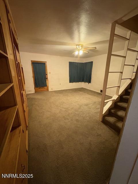 950 H Street Hawthorne, NV 89415 - Photo 7 of 26 a view of an empty room