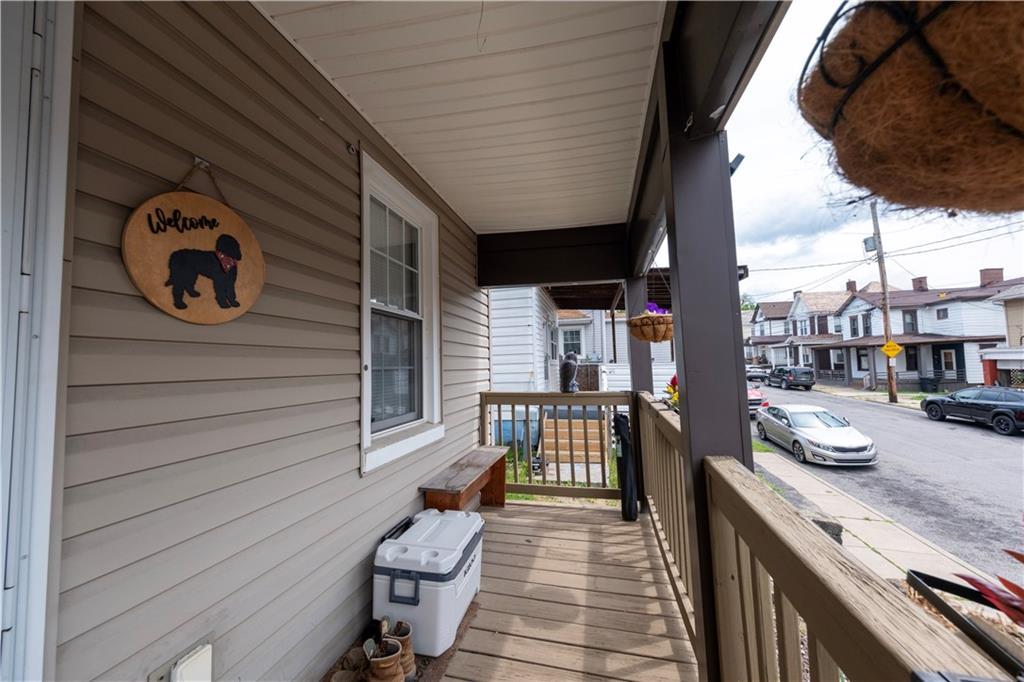 520 Jackson Street Rochester, PA 15074 - Photo 3 of 18