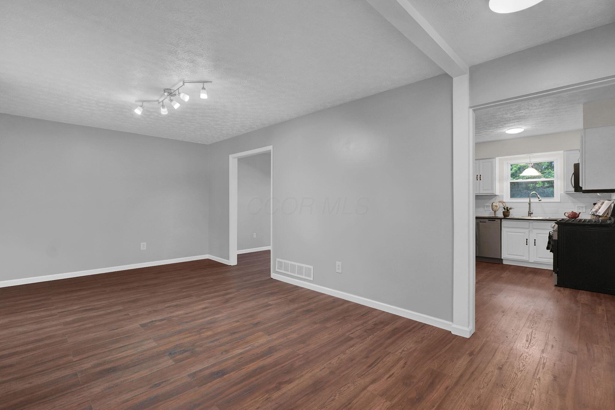 1270 Francisco Road Columbus, OH 43220 - Photo 6 of 36 6-web-or-mls-1270-francisco-rd
