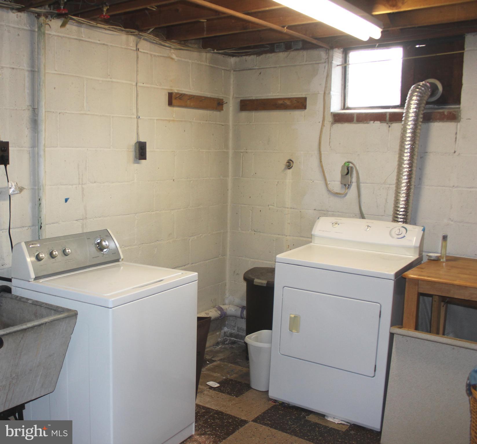 222 Dale Road Pasadena, MD 21122 - Photo 20 of 28 Lower level laundry/storage room.