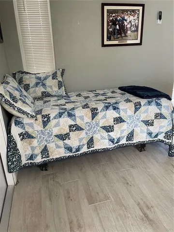 $4,000 | 405 4th Avenue North, Tierra Verde, FL 33715