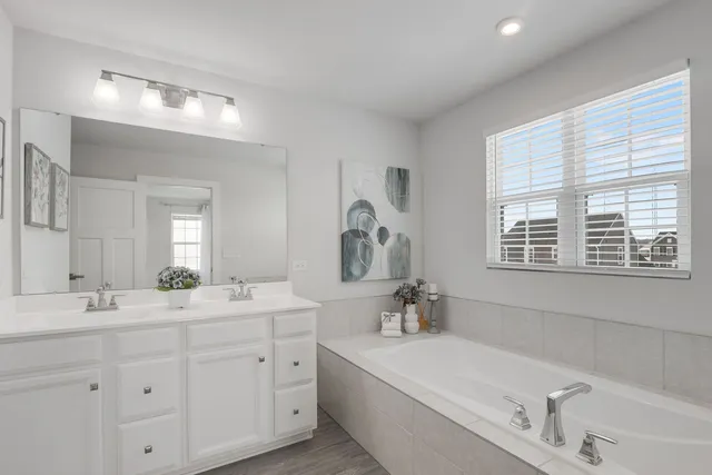 $459,900 | 1834 Tall Oaks Drive, Antioch, IL 60002