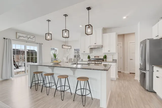 $459,900 | 1834 Tall Oaks Drive, Antioch, IL 60002