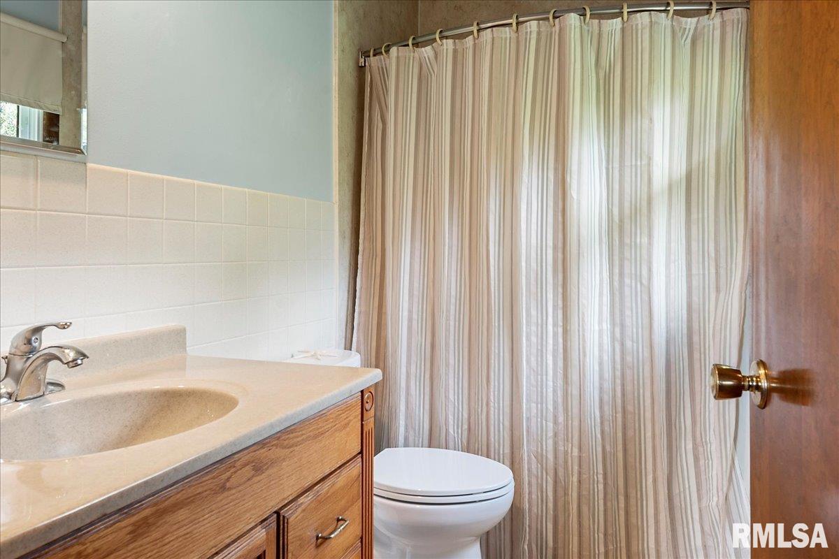 3004 Interlacken Drive Springfield, IL 62704 - Photo 21 of 42 Gallery Image 21