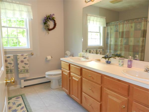 6 Exeter Road Hudson, MA 01749 - Photo 16 of 19 Gallery Image 16