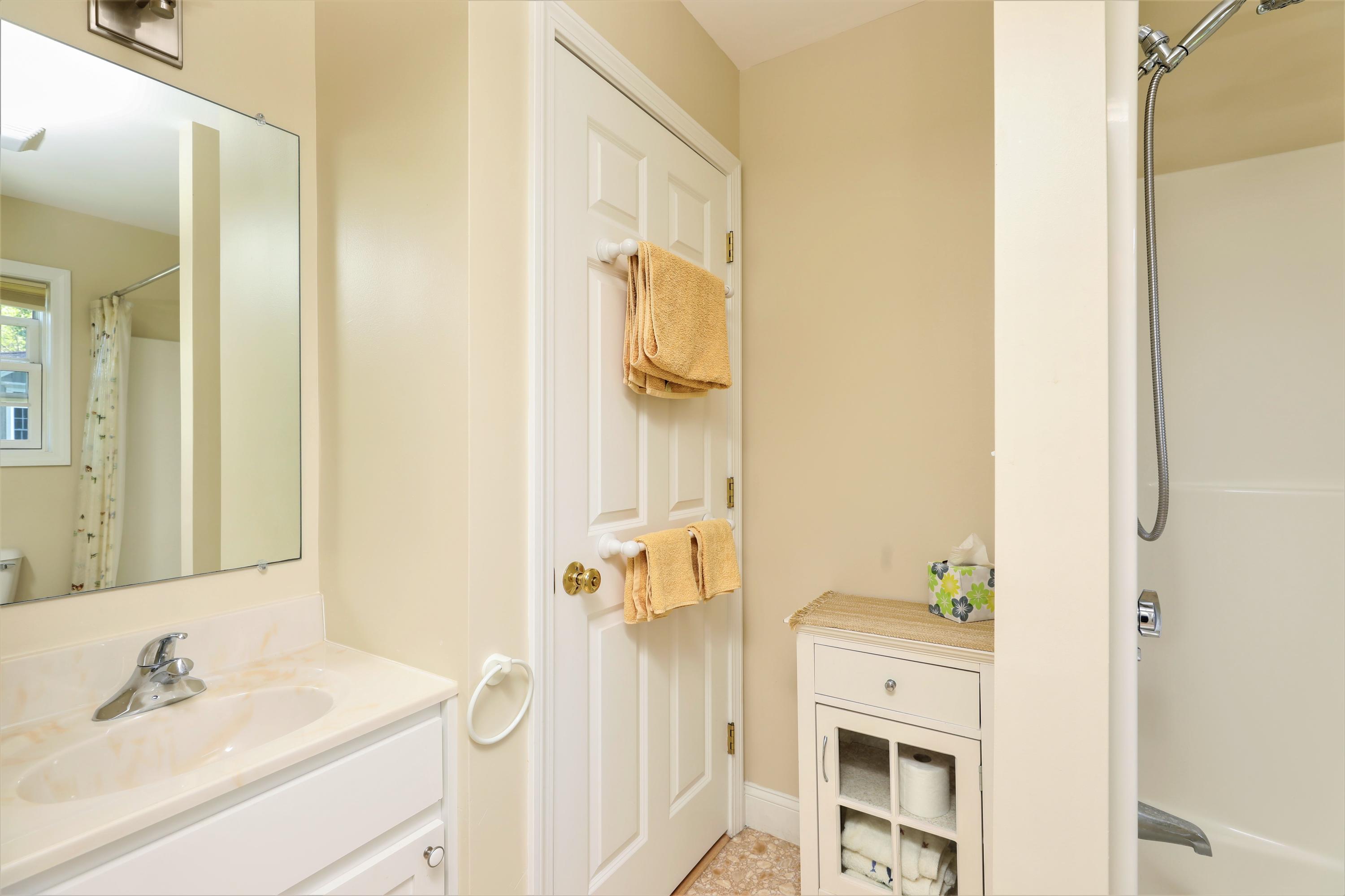 16 Heath Road Kennebunk, ME 04043 - Photo 27 of 43 Bath for bedroom