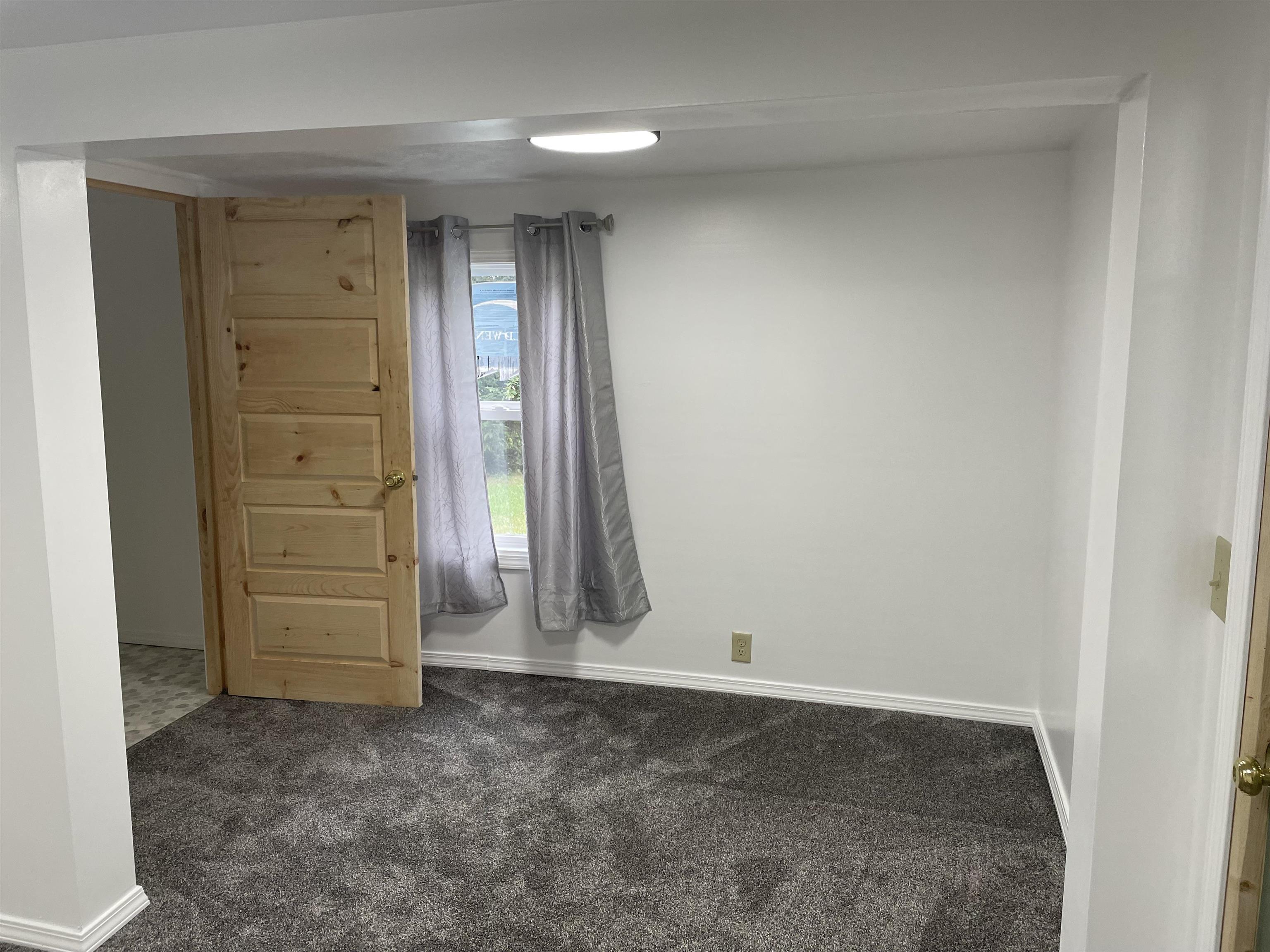 250 North Indiana Street Waterloo, IN 46793 - Photo 16 of 27