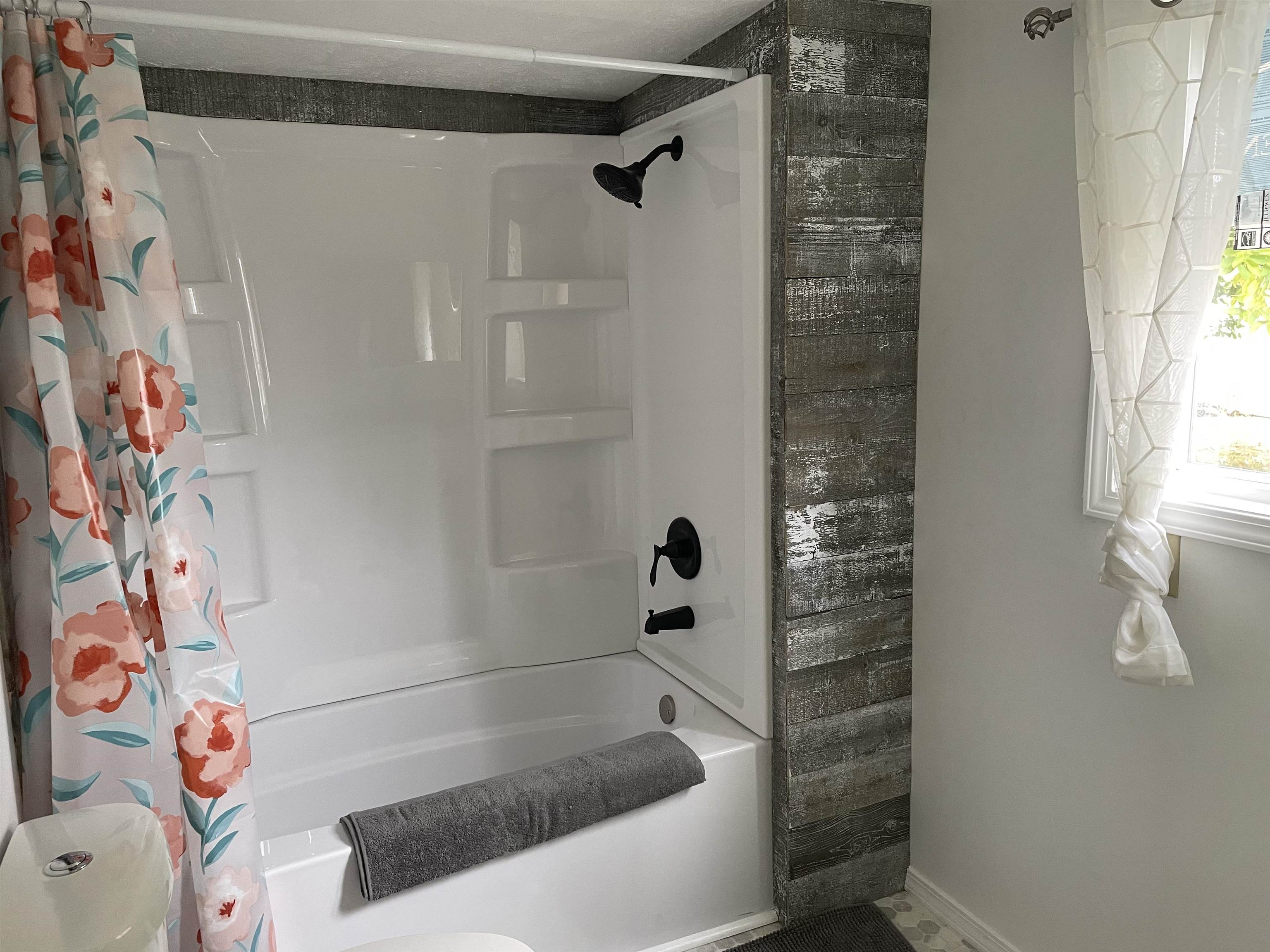 250 North Indiana Street Waterloo, IN 46793 - Photo 18 of 27