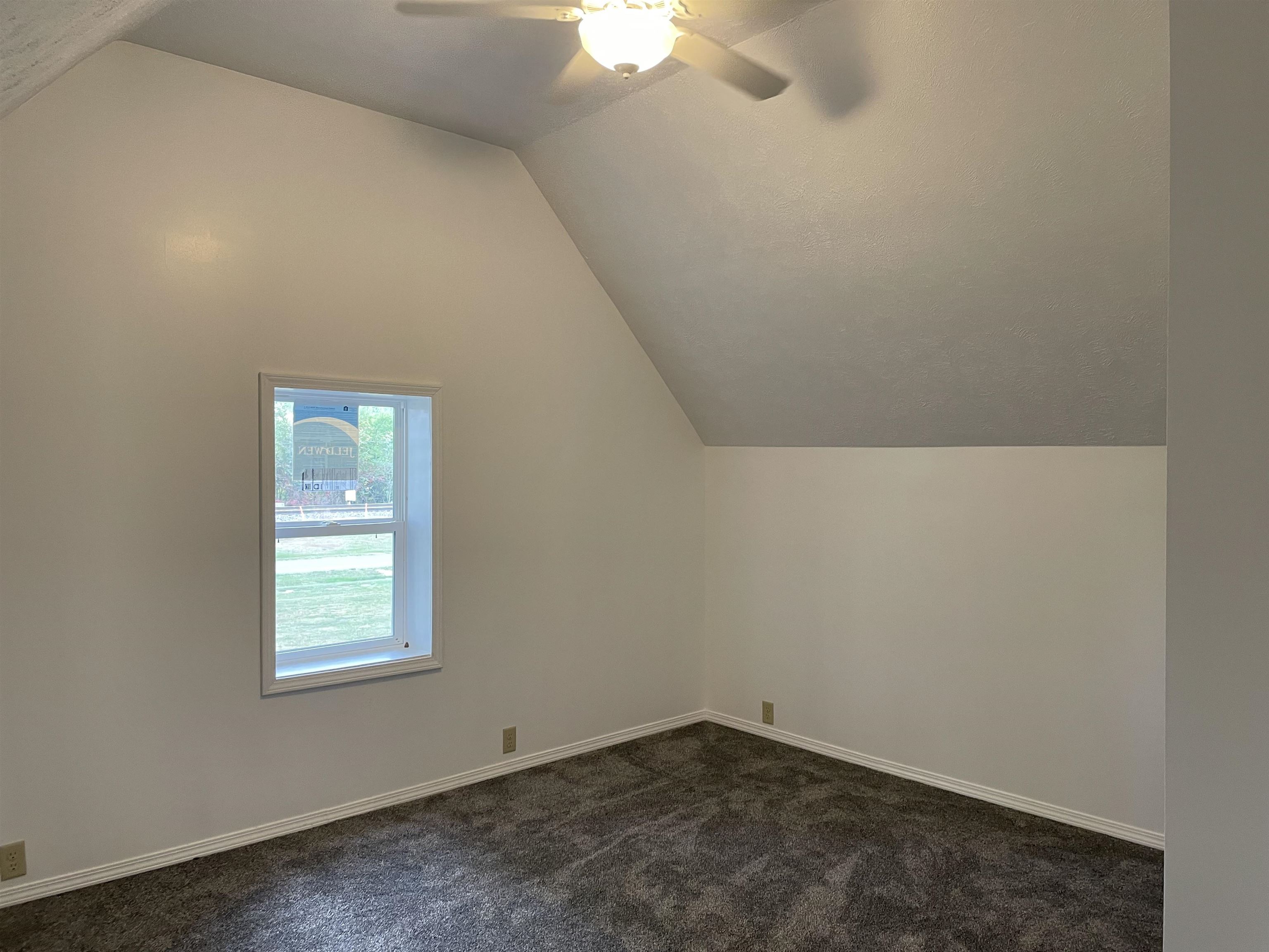 250 North Indiana Street Waterloo, IN 46793 - Photo 19 of 27