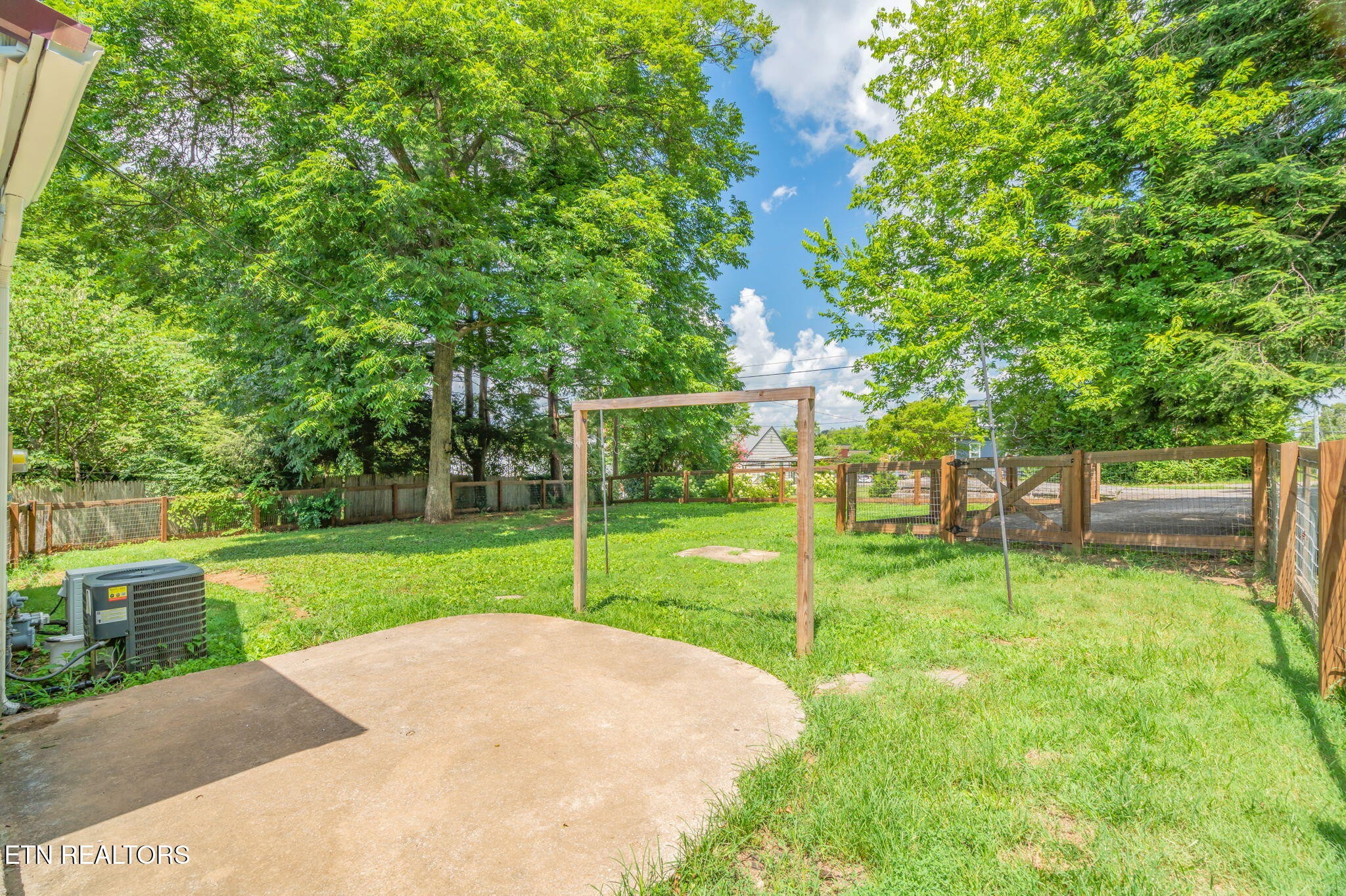 1911 Crest Road Maryville, TN 37804 - Photo 33 of 51 Gallery Image 33