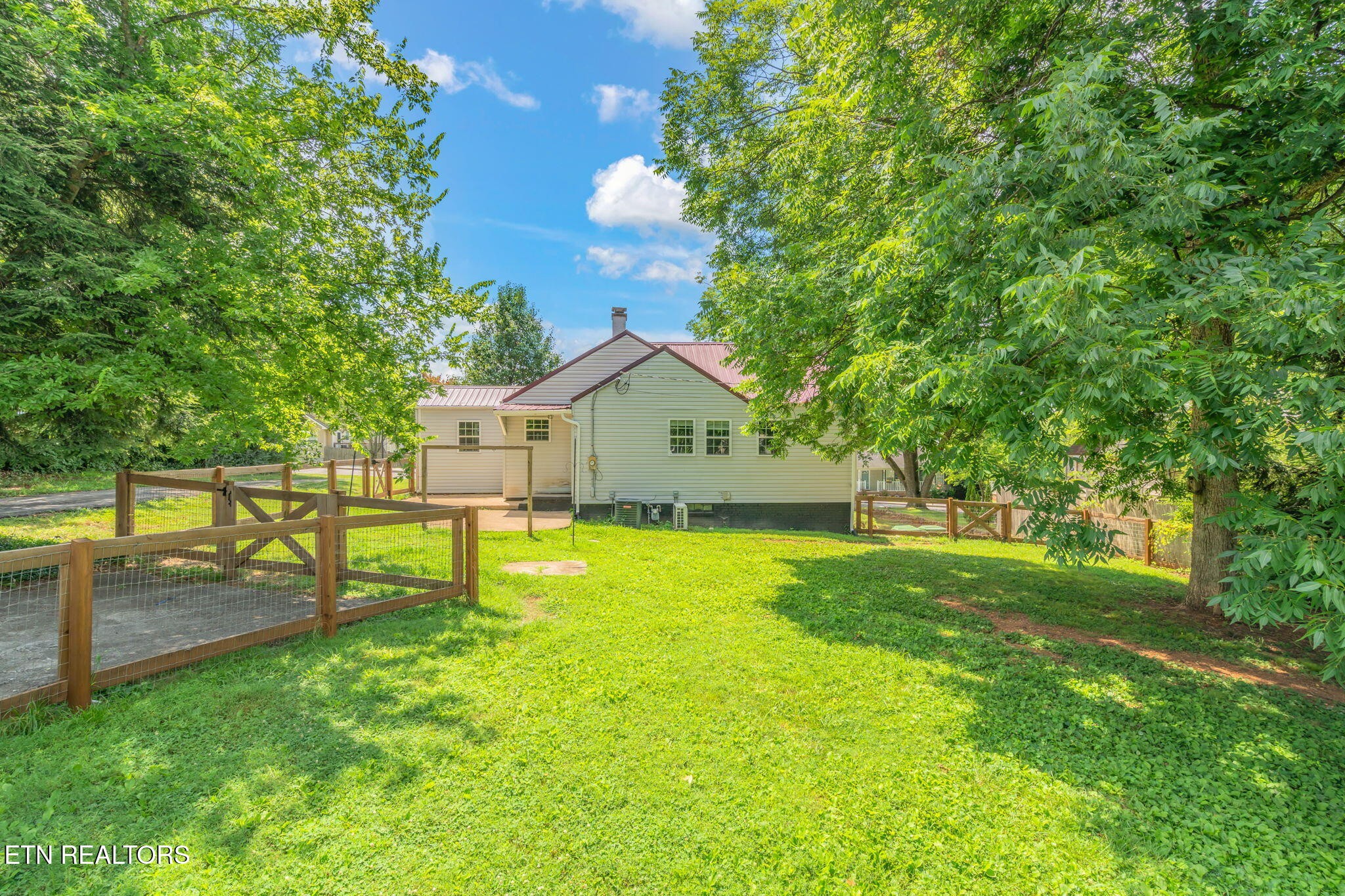 1911 Crest Road Maryville, TN 37804 - Photo 39 of 51 Gallery Image 39