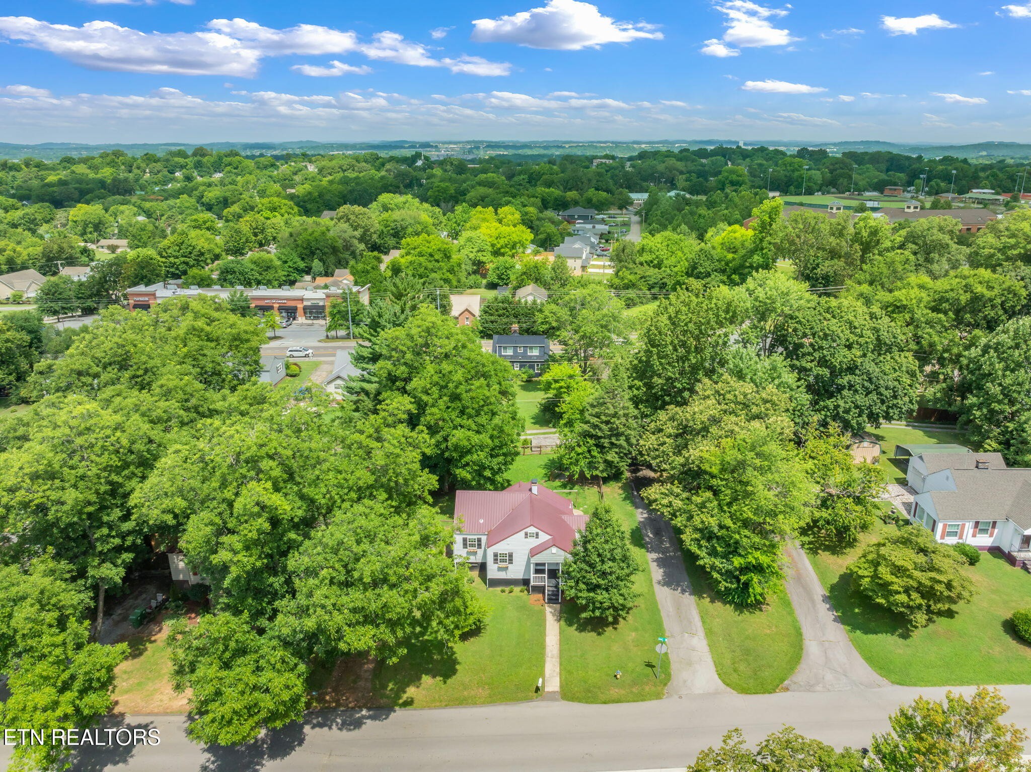 1911 Crest Road Maryville, TN 37804 - Photo 45 of 51 Gallery Image 45