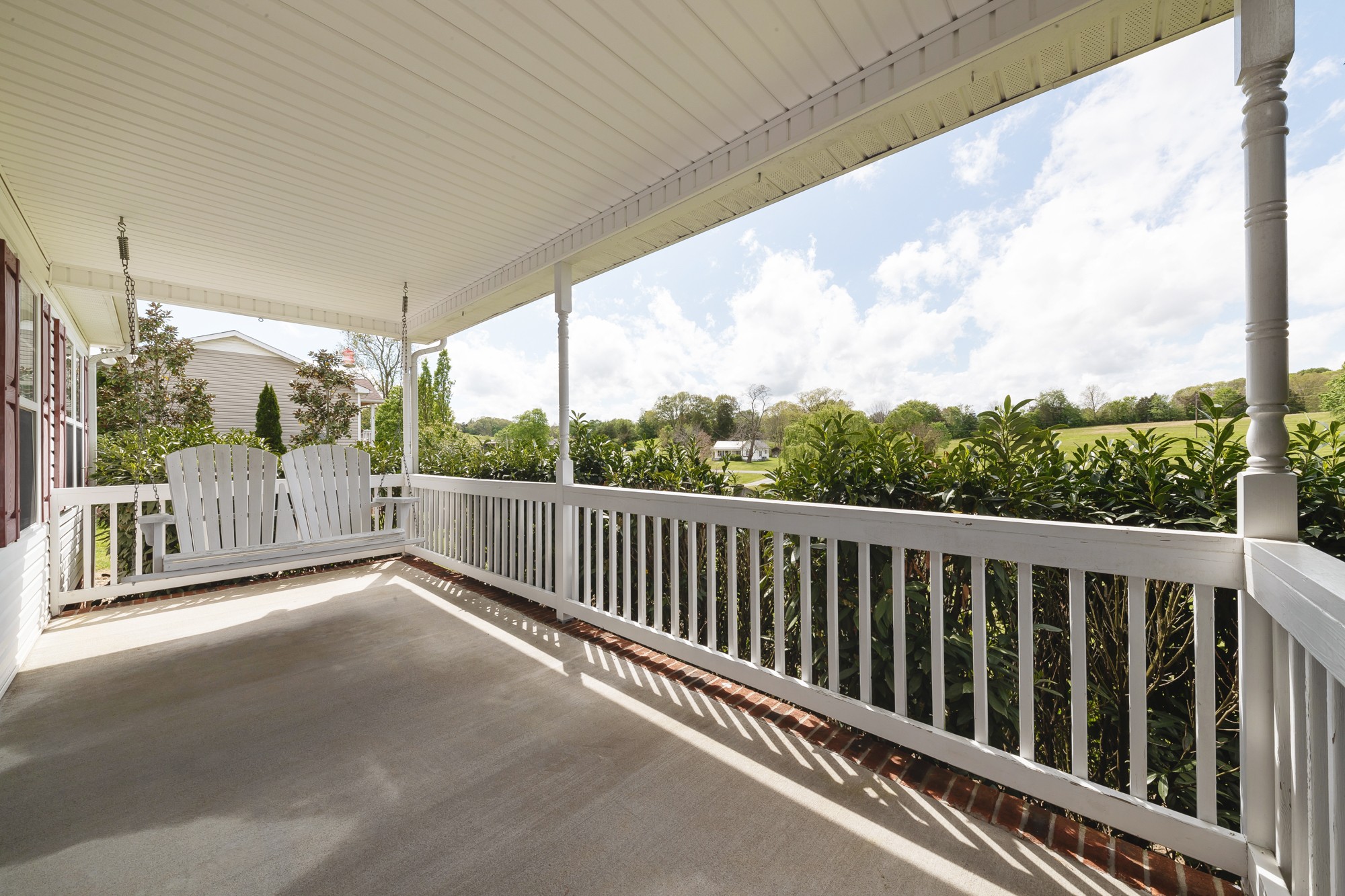 913 Franklin Road Charlotte, TN 37036 - Photo 8 of 30 Gallery Image 8