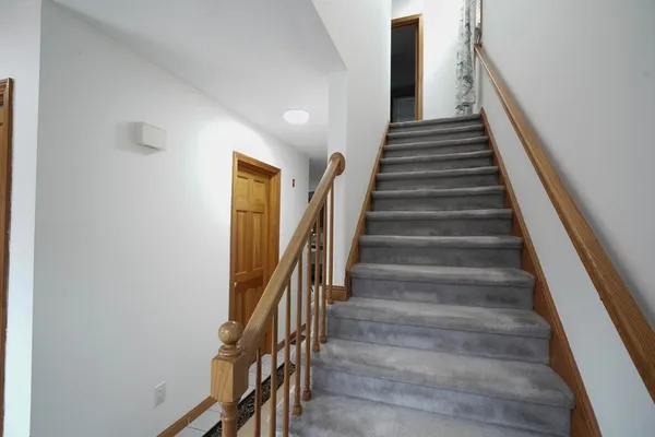 $845,000 | 93 A Lexington Street, Burlington, MA 01803
