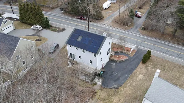 $845,000 | 93 A Lexington Street, Burlington, MA 01803