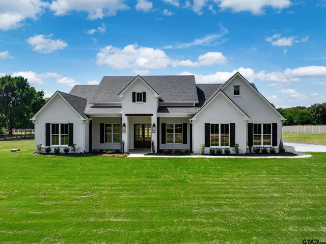 $705,000 | 17477 Fm 1253, Lindale, TX 75771