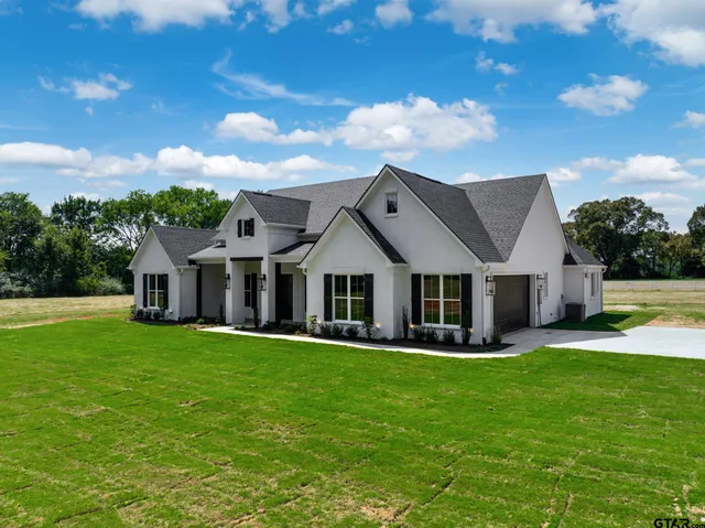 $705,000 | 17477 Fm 1253, Lindale, TX 75771