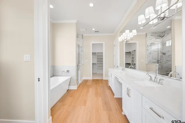 $705,000 | 17477 Fm 1253, Lindale, TX 75771