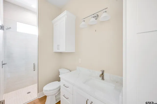 $705,000 | 17477 Fm 1253, Lindale, TX 75771