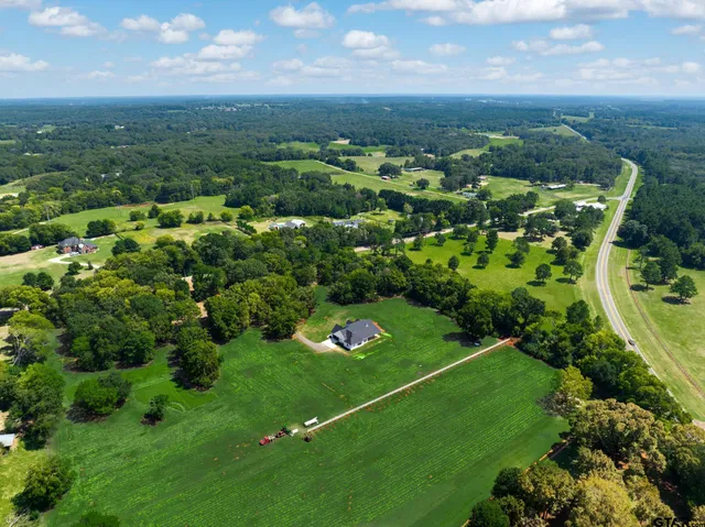 $705,000 | 17477 Fm 1253, Lindale, TX 75771