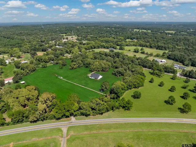 $705,000 | 17477 Fm 1253, Lindale, TX 75771