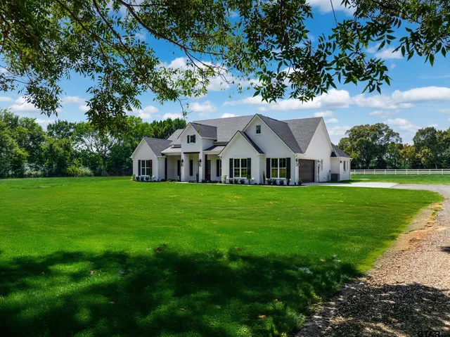 $705,000 | 17477 Fm 1253, Lindale, TX 75771