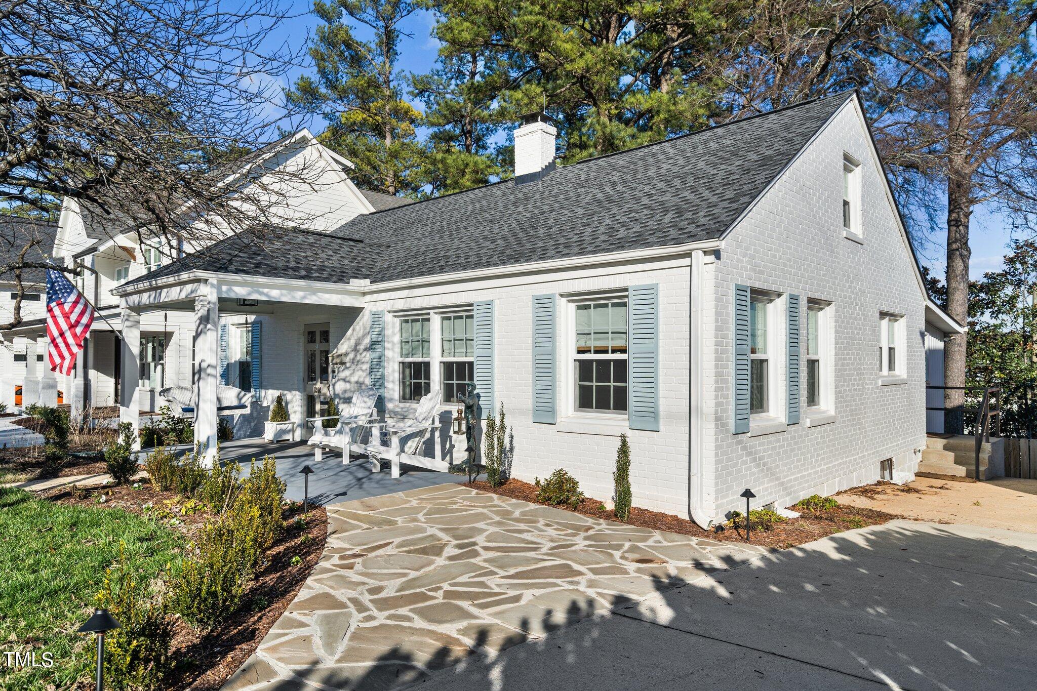 1806 Hilton Street Raleigh, NC 27608 - Photo 2 of 32 6-web-or-mls-_NFP4803