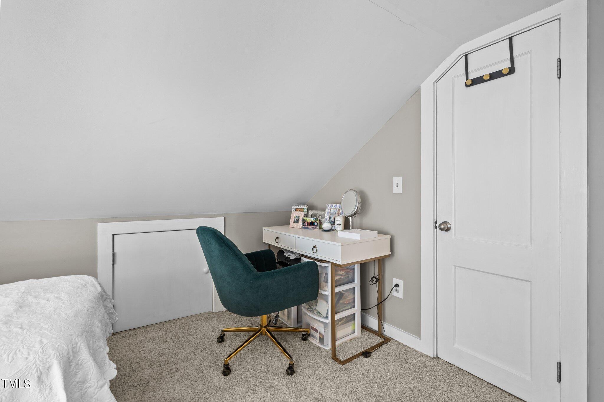 1806 Hilton Street Raleigh, NC 27608 - Photo 28 of 32 50-web-or-mls-_NFP4783