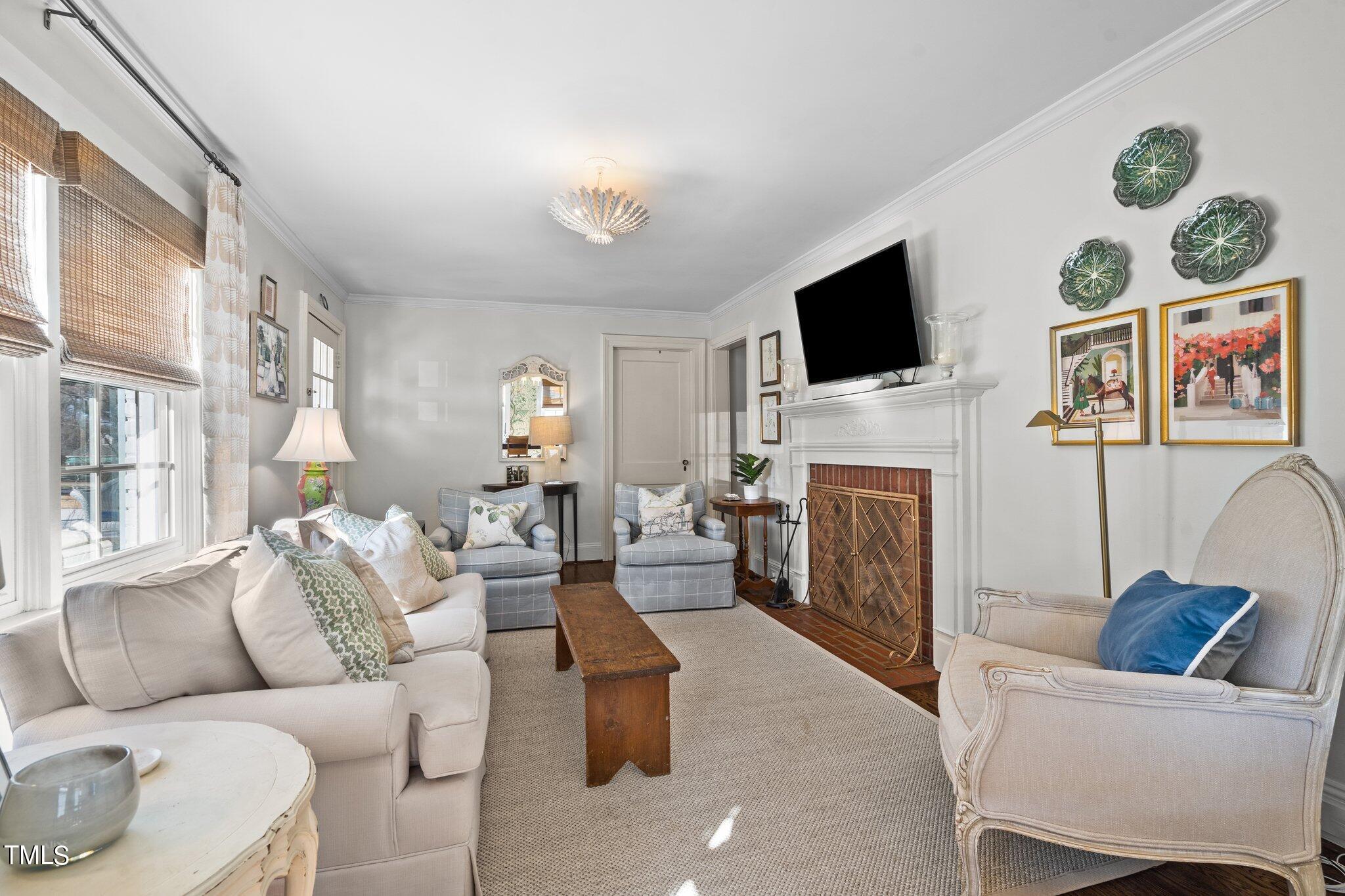 1806 Hilton Street Raleigh, NC 27608 - Photo 5 of 32 26-web-or-mls-_NFP4708