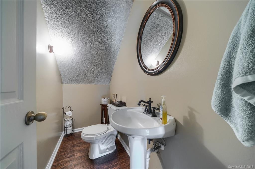 2925 Starnes Road Charlotte, NC 28214 - Photo 14 of 23 Gallery Image 14