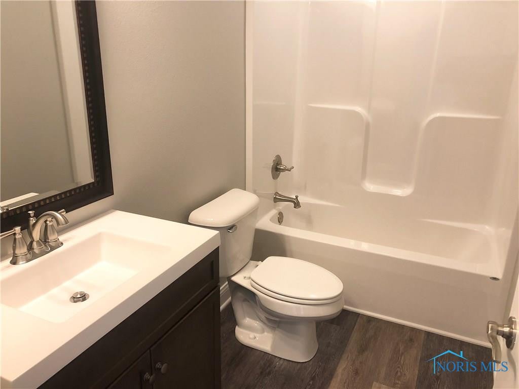 1162 Riley Lane Waterville, OH 43566 - Photo 12 of 16 Gallery Image 12
