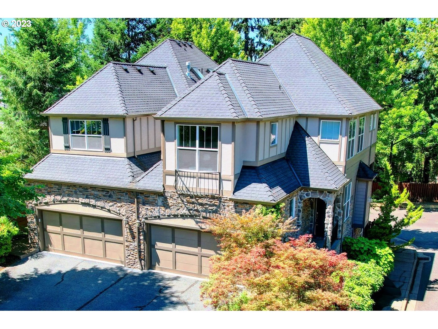 4798 Auburn Lane Lake Oswego, OR 97035 - Photo 1 of 33