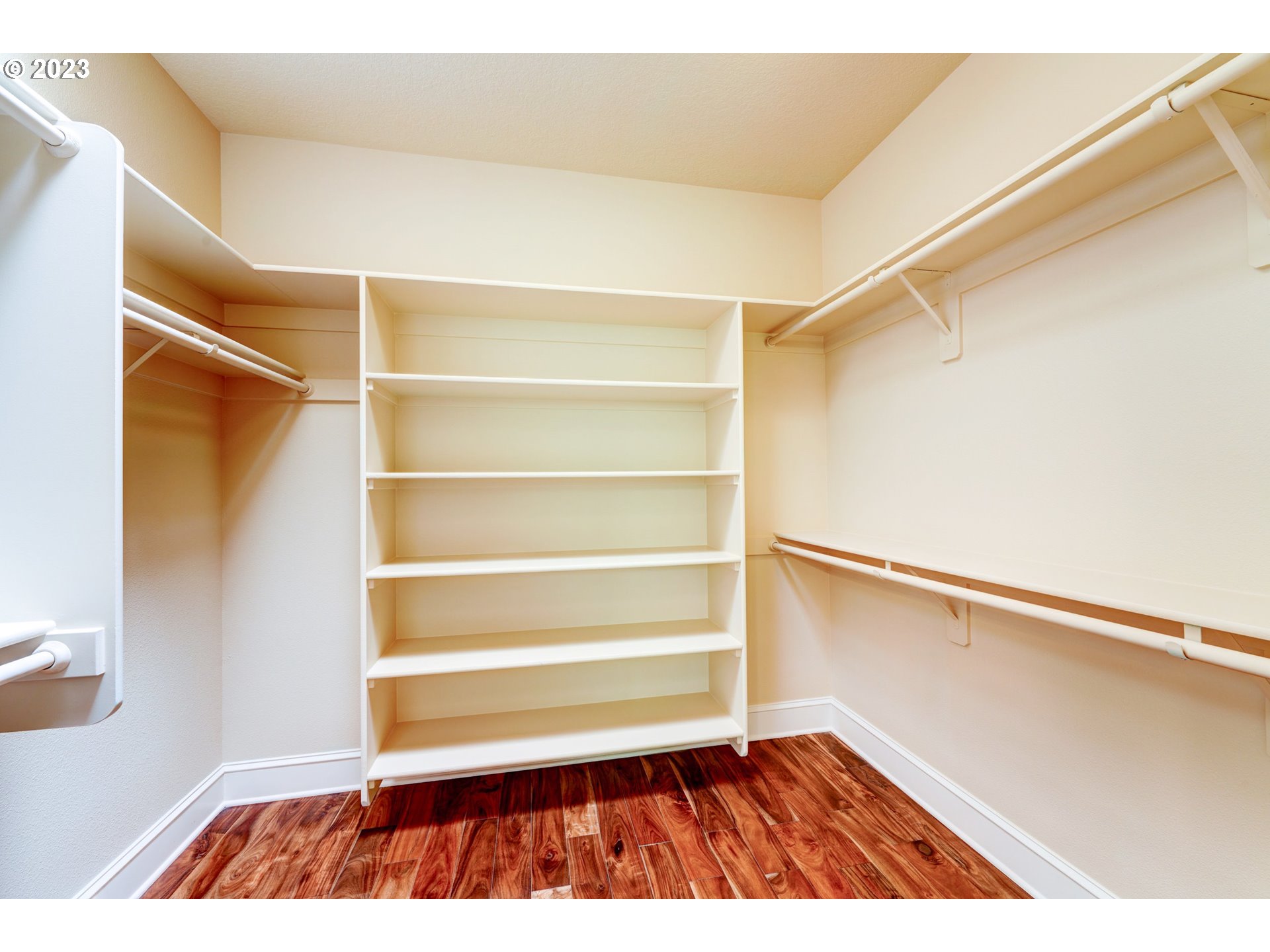 4798 Auburn Lane Lake Oswego, OR 97035 - Photo 19 of 33