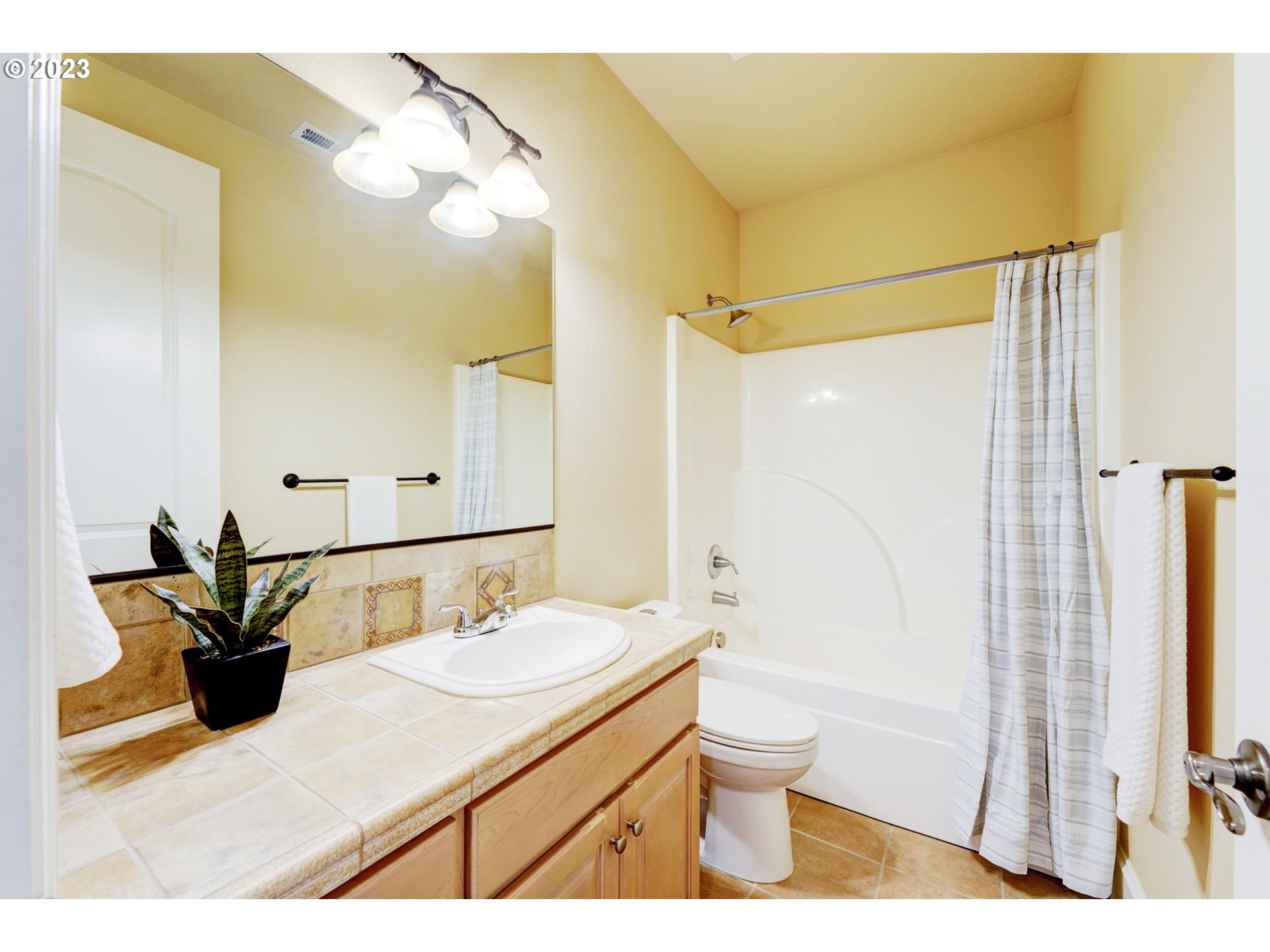 4798 Auburn Lane Lake Oswego, OR 97035 - Photo 23 of 33