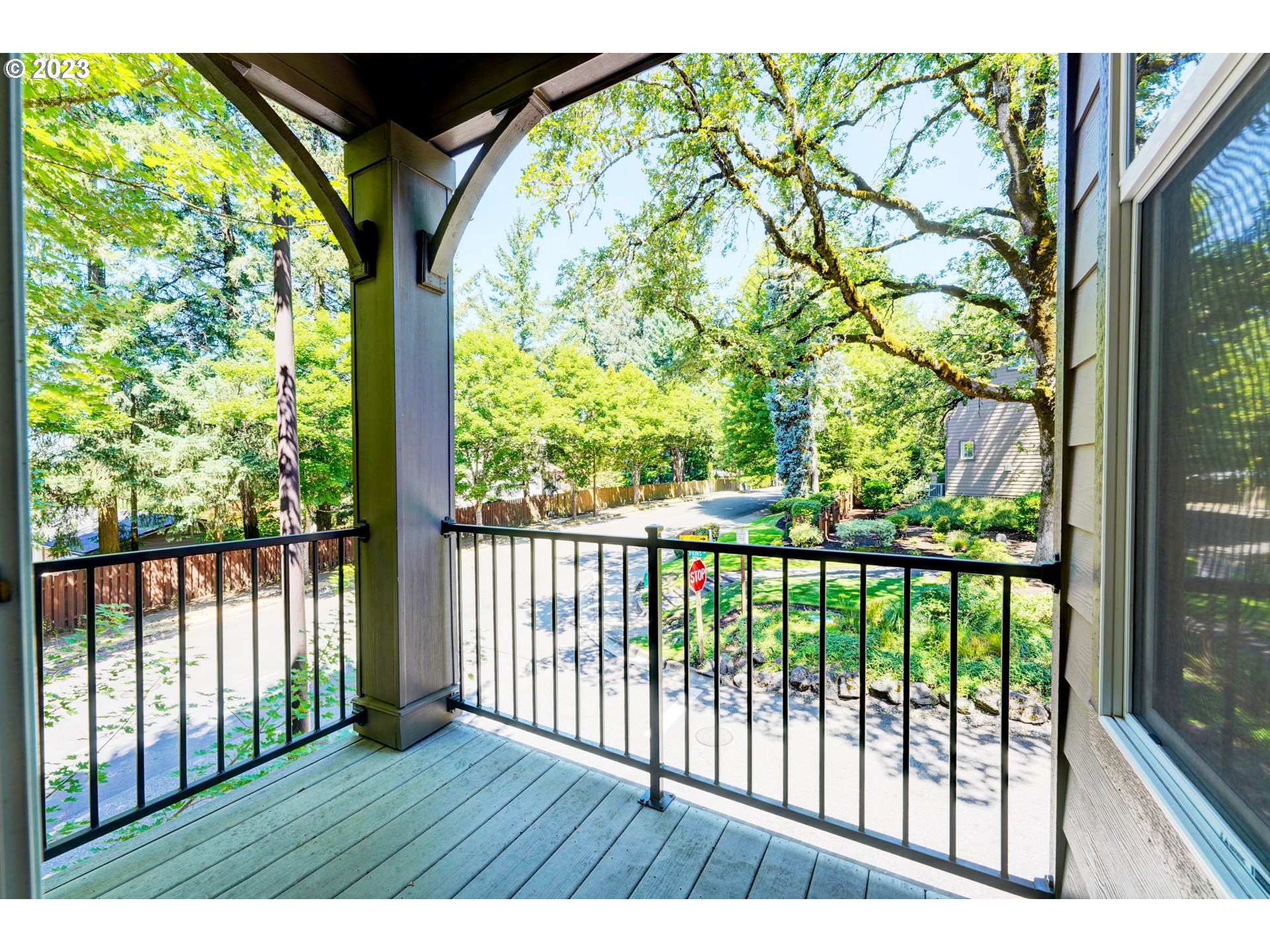 4798 Auburn Lane Lake Oswego, OR 97035 - Photo 6 of 33