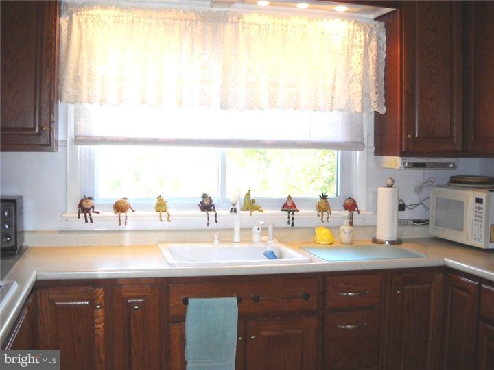 1835 Halltown Road Hartly, DE 19953 - Photo 5 of 25 Kitchen