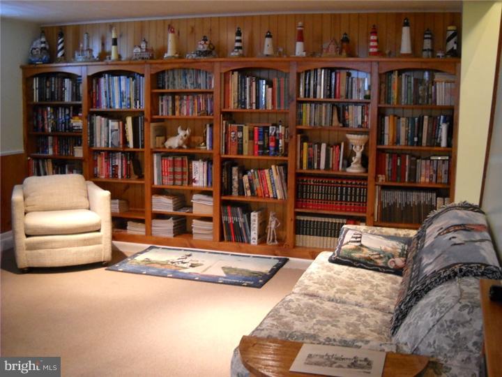1835 Halltown Road Hartly, DE 19953 - Photo 7 of 25 Family Room