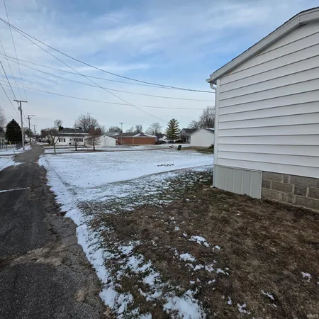 $128,000 | 112 North Garfield Street, Lynn, IN 47355
