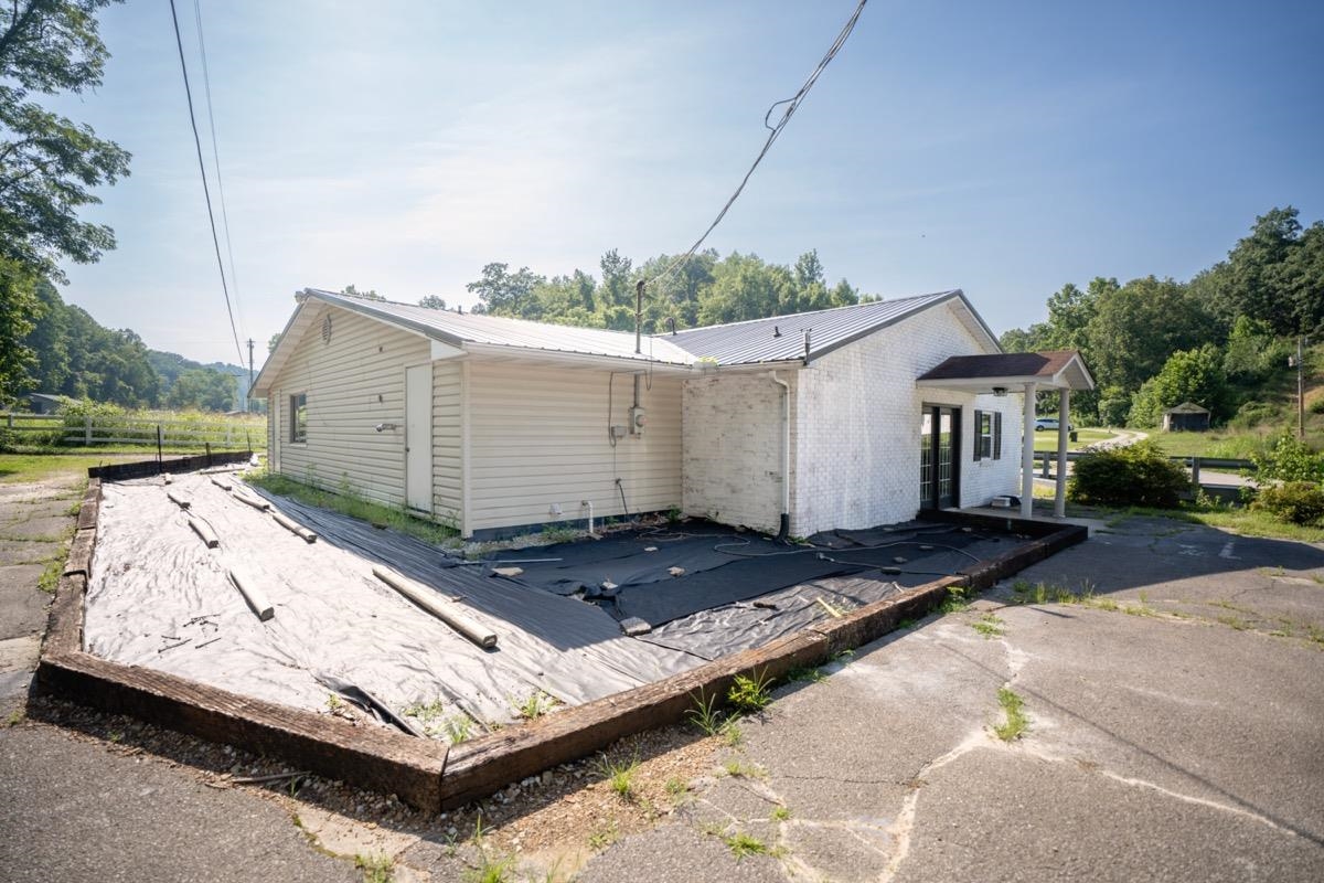 2337 Smith Branch Road Greenup, KY 41144 - Photo 4 of 29