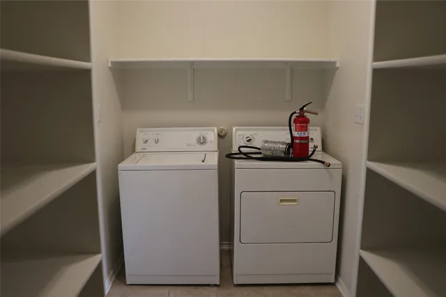 $2,100 | 321 Parrot Tulip View, Pflugerville, TX 78660