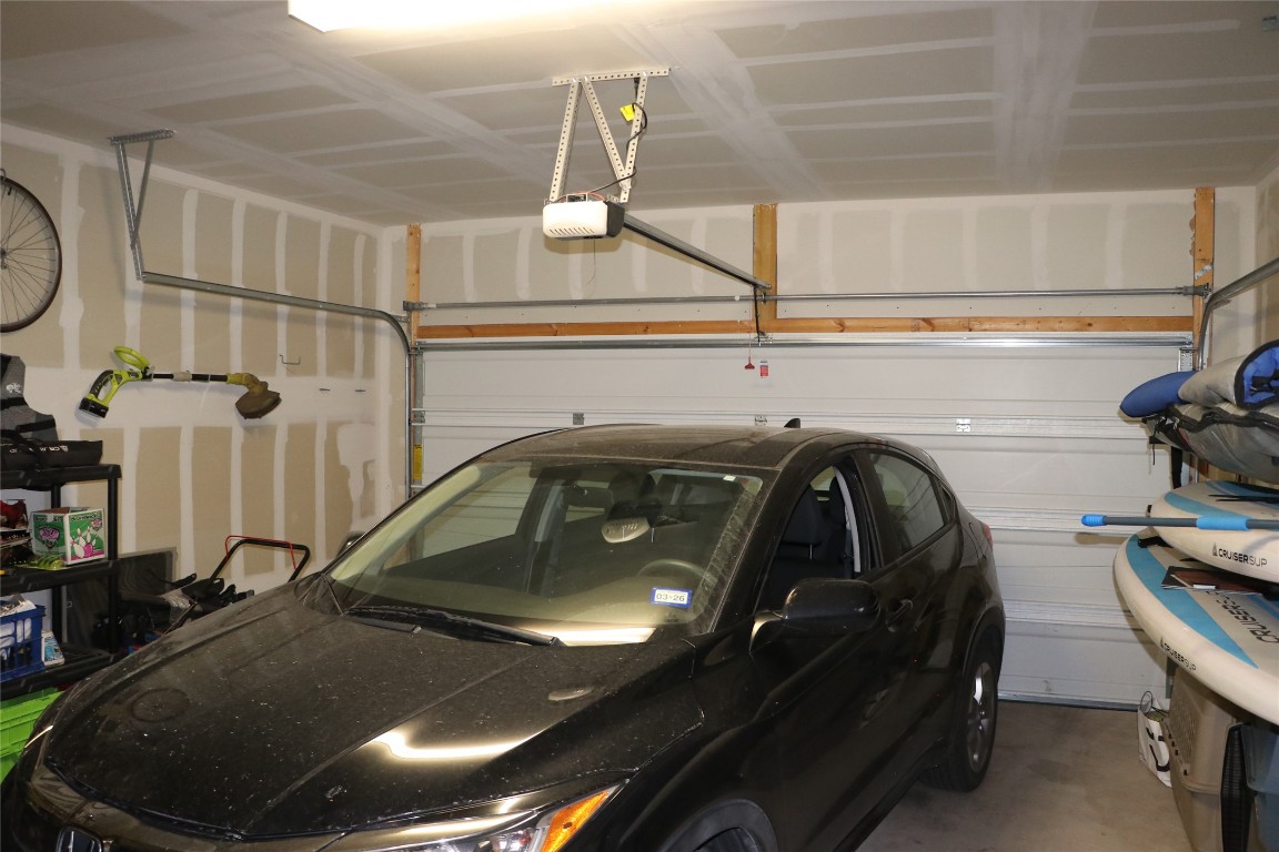 321 Parrot Tulip View Pflugerville, TX 78660 - Photo 19 of 33 a view of gym equipment