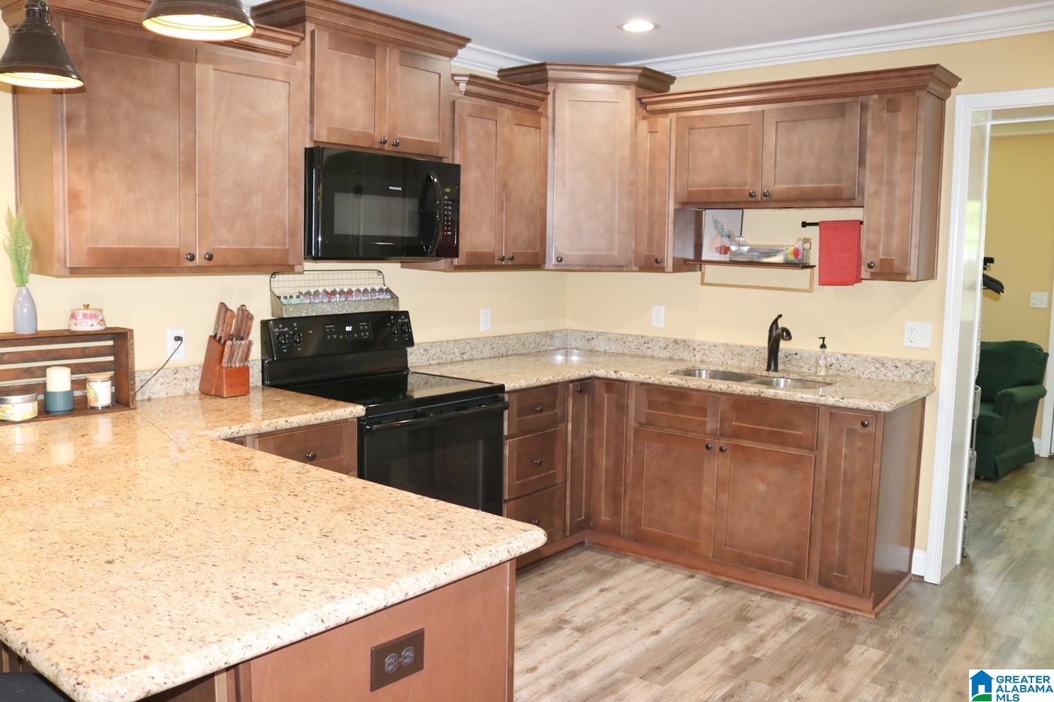 405 South 1st Street Clanton, AL 35045 - Photo 5 of 14