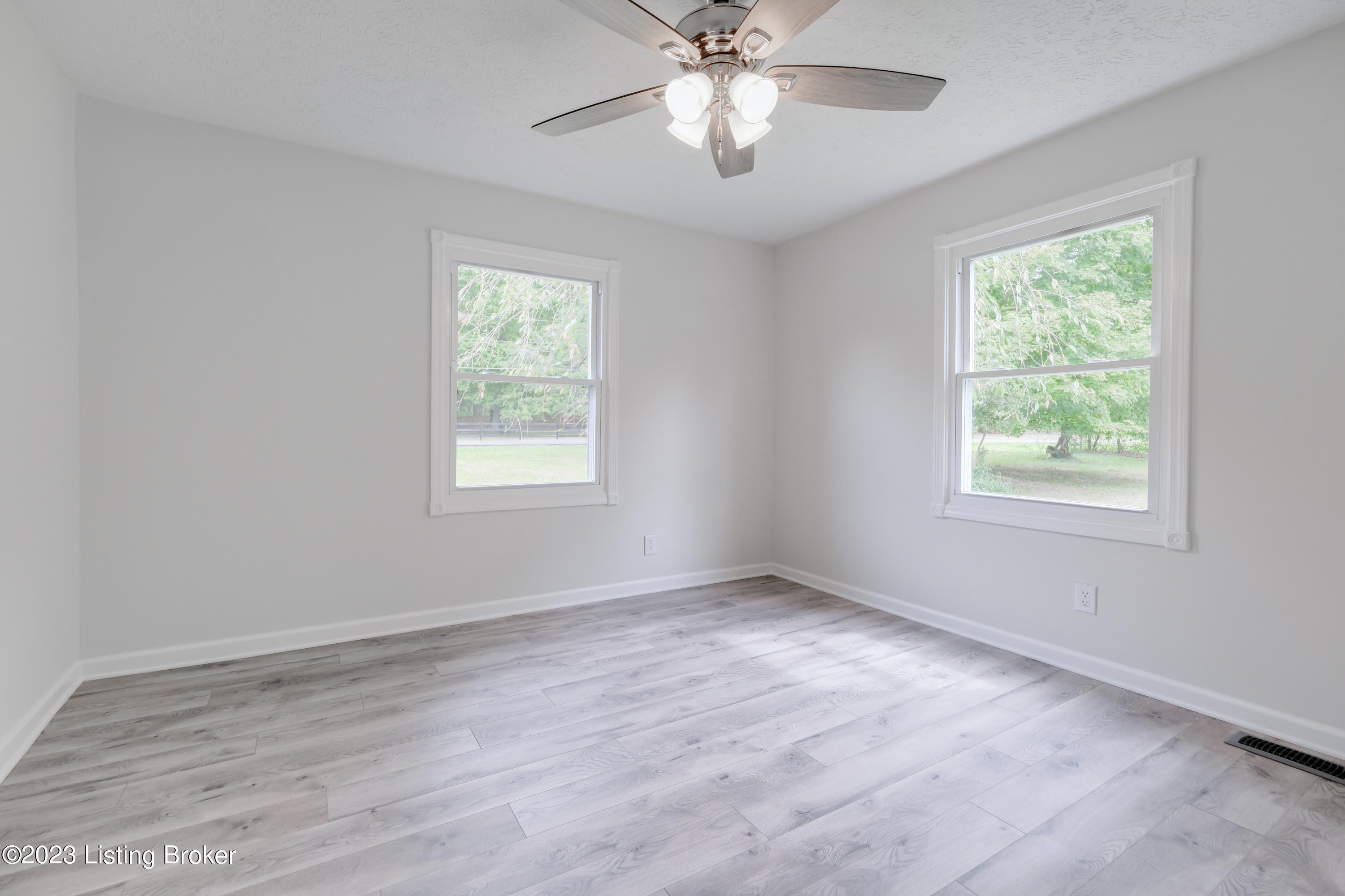 255 East Indian Stone Road Shepherdsville, KY 40165 - Photo 20 of 45 265 E Indian Stone Rd-23