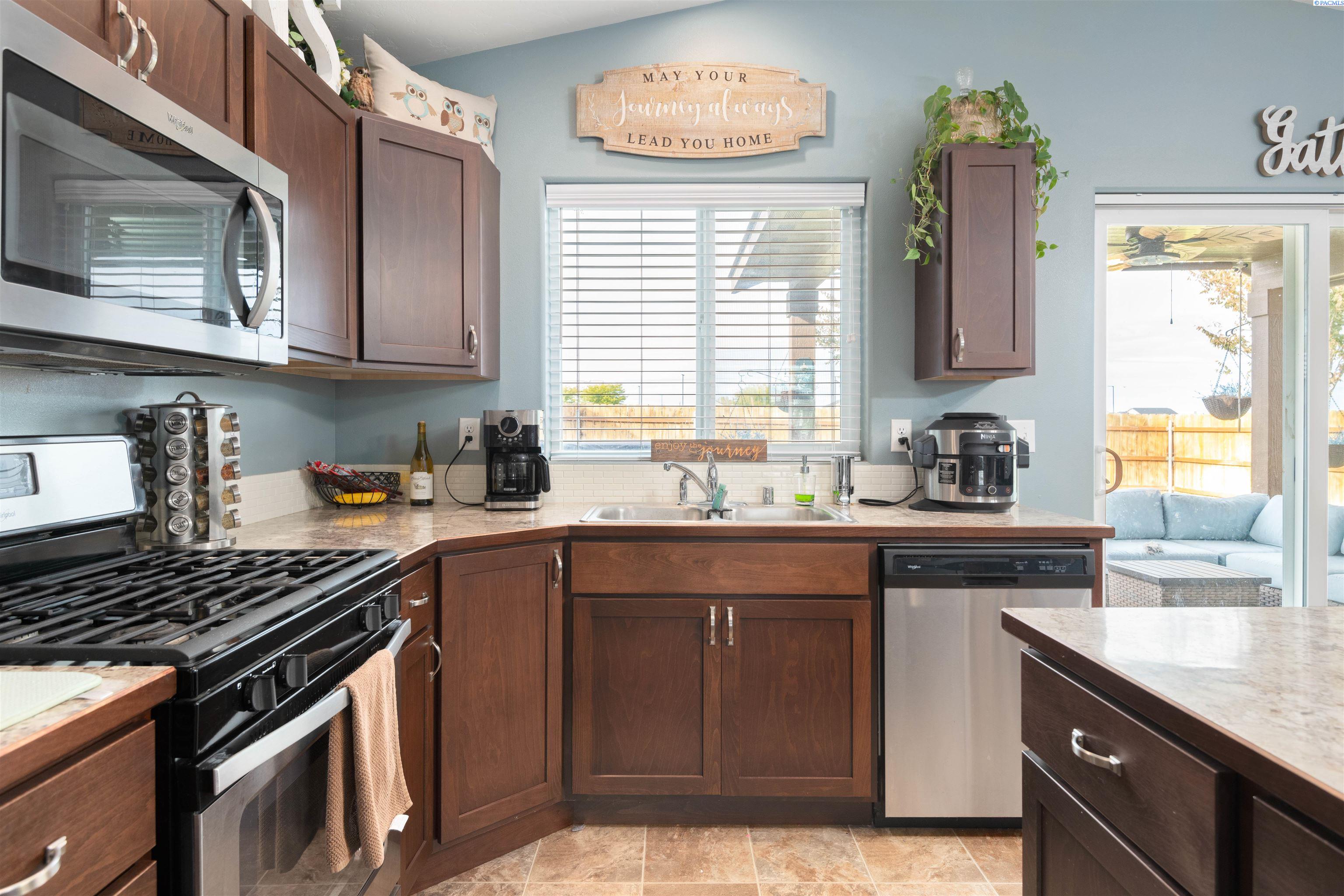 6114 Ramus Lane Pasco, WA 99301 - Photo 11 of 33 Gallery Image 11