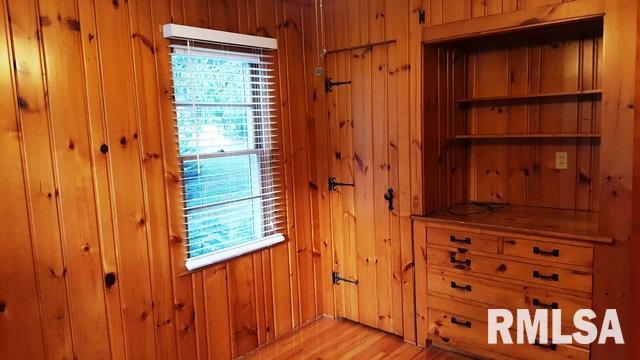 100 Lawrence Street Clinton, IA 52732 - Photo 8 of 14 Gallery Image 8